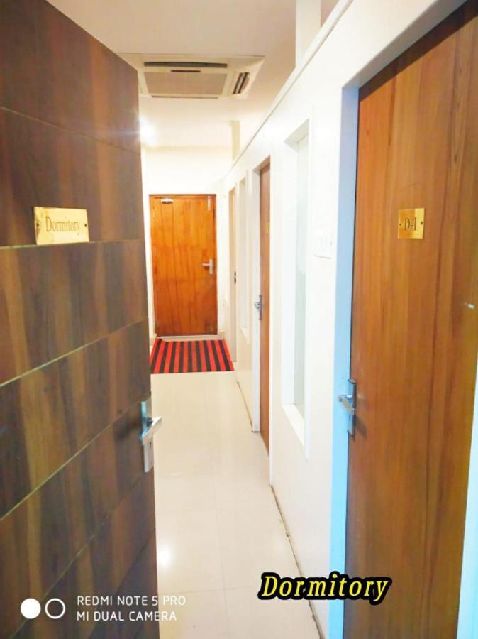 Tirur Tourist Home Exterior photo